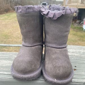 Girls UGG boot